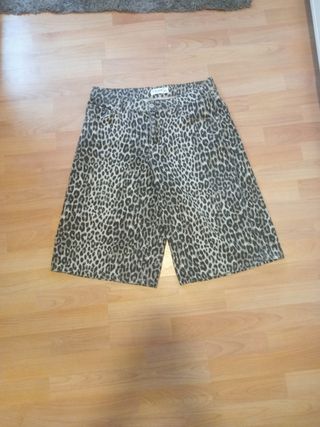 Bermuda Pull&Bear animal print M