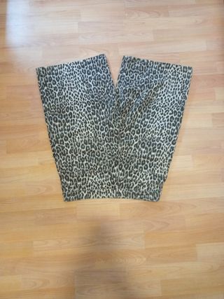 Bermuda Pull&Bear animal print M