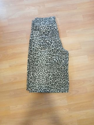 Bermuda Pull&Bear animal print M
