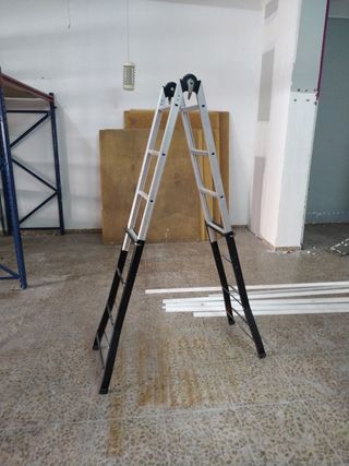 Escalera aluminio plegable