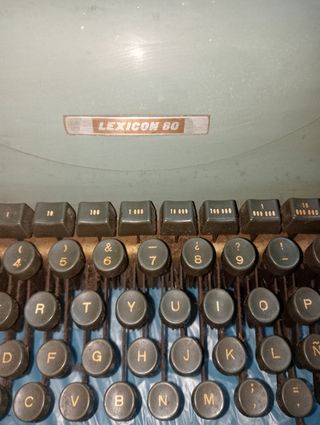 Máquina escribir Olivetti