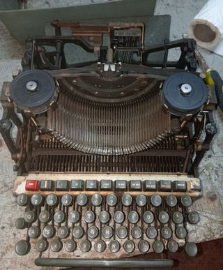 Máquina escribir Olivetti