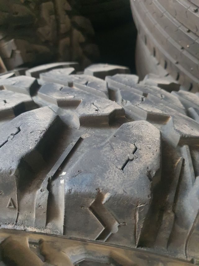 Neumáticos Yokohama Geolandar M/T 265/70/17