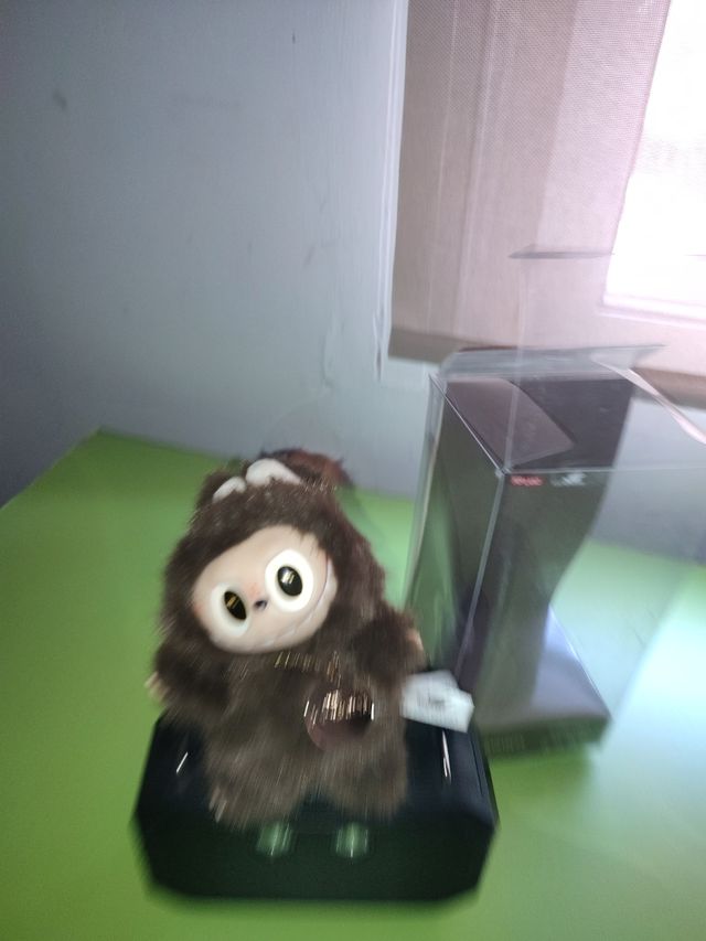 Negociable .Zimomo marrón con medalla precio negoc