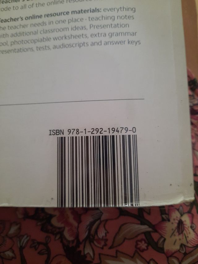 Gold Experience 2nd Edition B2 Students' Book