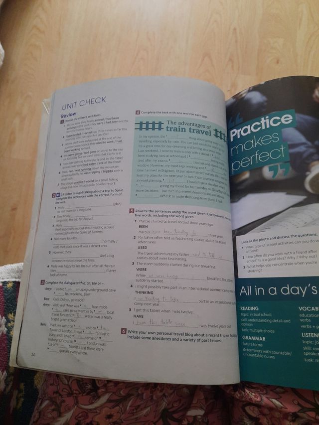 Gold Experience 2nd Edition B2 Students' Book