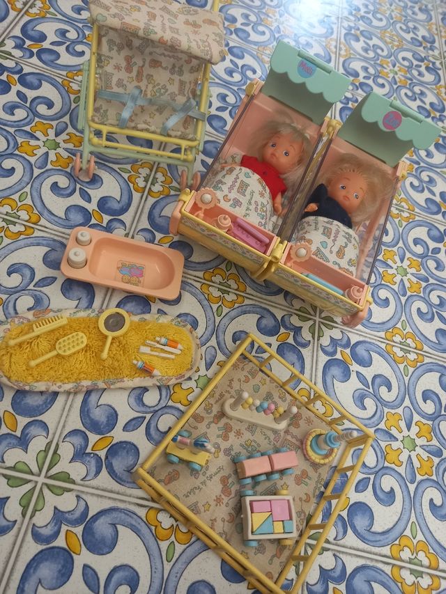 Bambole anni 90 + accessori