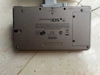 Nintendo DS XL + 4 juegos