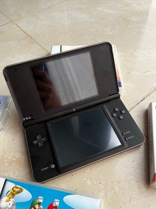 Nintendo DS XL + 4 juegos