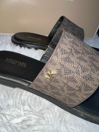 Sandalias Michael Kors planas