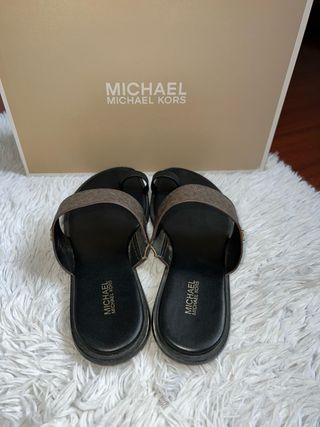 Sandalias Michael Kors planas