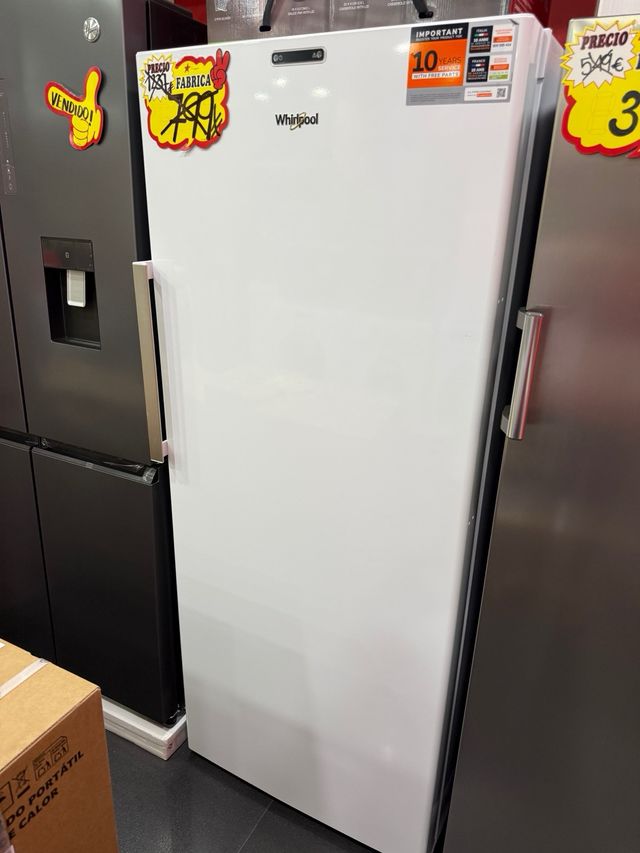 OFERTA, CONGELADOR VERTICAL WHIRLPOOL 70CM NF !!!