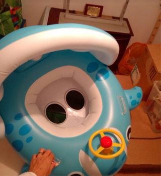 Flotador infantil con toldo