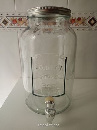Dispensador bebidas.