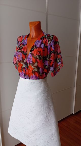 Blusa vintage transparente flores.