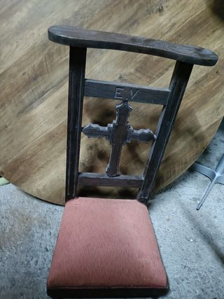 Reclinatorio, reclinario antiguo de madera 