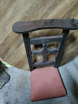 Reclinatorio, reclinario antiguo de madera 