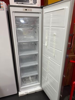 OFERTA, CONGELADOR VERTICAL INOX ( NO FROST ) !!!