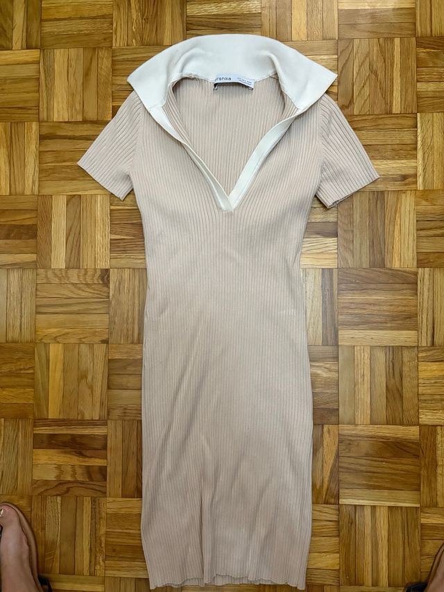 Vestido Bershka canalé beige XS