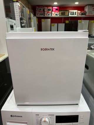 NEVERA MINIBAR ( NUEVA ) 50% !!