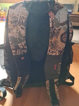 Mochila Totto estampada