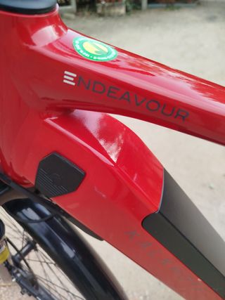 Kalkhoff eléctrica roja