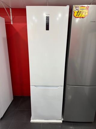 NEVERA MIDEA , 2 METROS CON DISPLAY ( NO FROST ) !