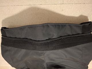 Pantalón moto, casi nuevo, talla EU48