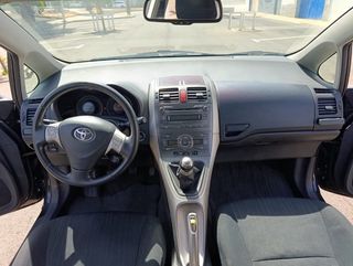 Toyota Auris 2009