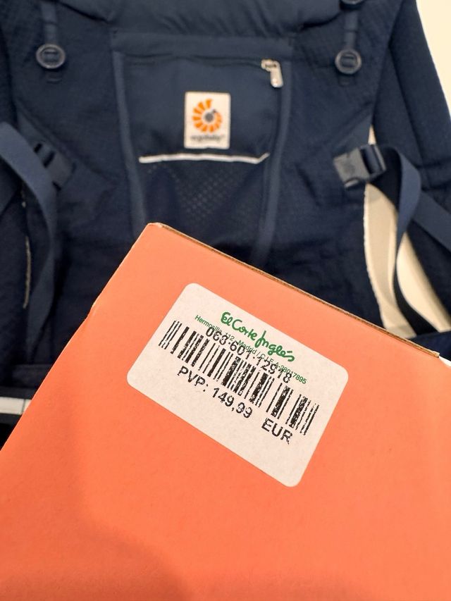 NUEVA. Ergobaby Adapt portabebés