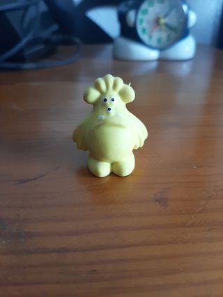 Figura de huevo kinder sorpresa active