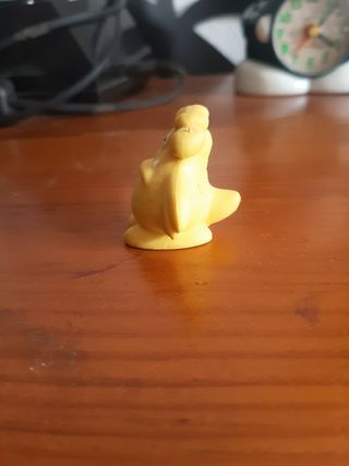 Figura de huevo kinder sorpresa active
