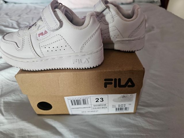 Zapatillas Fila bebé niña, talla 23