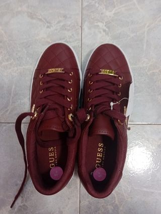 Zapatillas Guess 