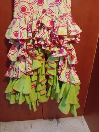 Traje gitana lunares verde-rosa