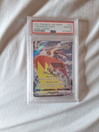 Pokemon Blaziken VMAX 217/184 GEM MT 10