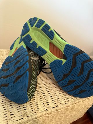 Zapatillas Asics - 3 pares. 