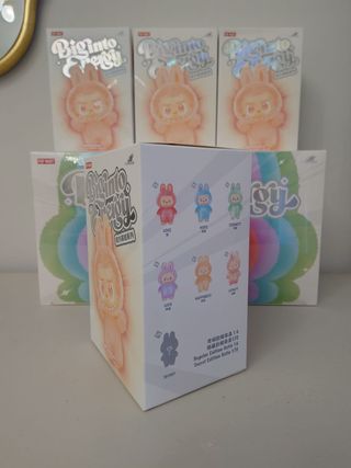 Labubu - Big into Energy - Love