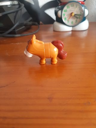 Figura de huevo kinder sorpresa de caballo