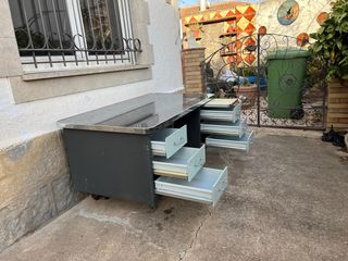 Escritorio vintage metal años 40