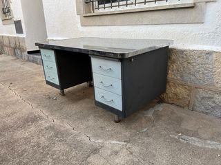 Escritorio vintage metal años 40