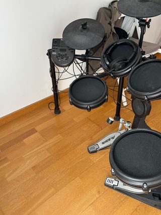 ALESIS Nitro Mesh Kit bateria electronica
