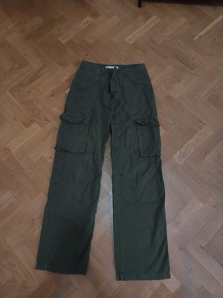 Pantalones cargo verde militar