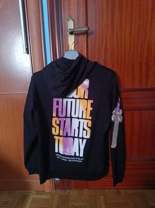 Sudadera negra Bershka