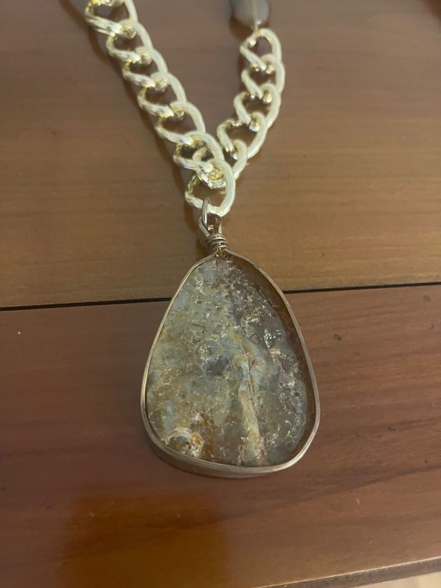 Collar Isabel Valiente étnico dorado