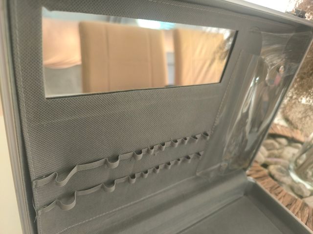 Estojo de maquilhagem - Alumínio