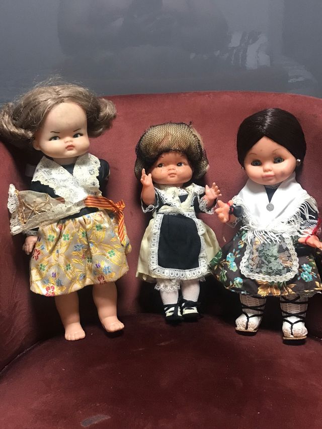 Costume regionale 14 bambole