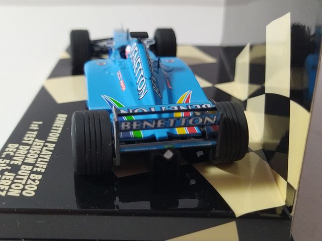 Benetton B200 a escala 1:43 (Minichamps)