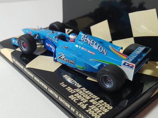 Benetton B200 a escala 1:43 (Minichamps)