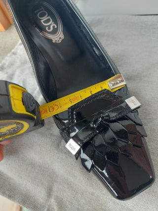 Tod's Décolleté nere in pelle verniciata